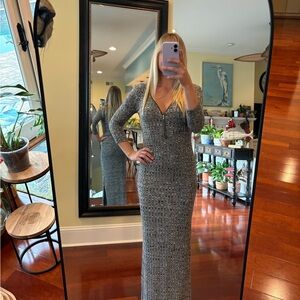 Rue21 Black and Gray Long Sleeve Dress